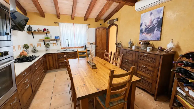This quiet finca in Sa Pobla with 183 m2 of usable space on a plot of approx. 13,000 m2, is located in a very private area — photo 5