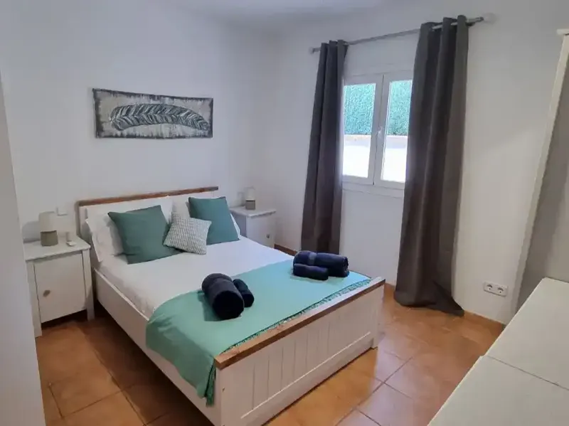 Villa independiente renovada con piscina, jacuzzi y licencia vacacional para 8 plazas en Cala Murada. — photo 10