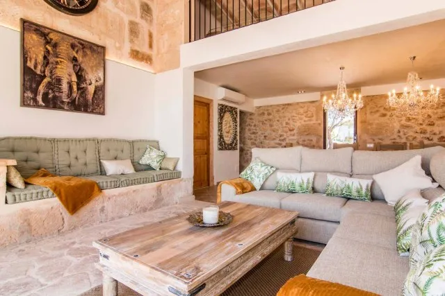 Country finca with pool for sale in Llucmajor, Mallorca — photo 4