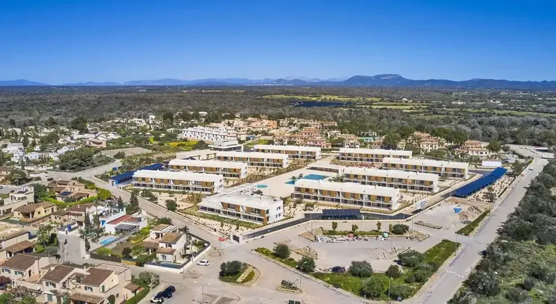 Beautiful 2 or 3 bedroom penthouses with terrace and solarium in a complex with lovely gardens, large saltwater pool and gym, a short distance — photo 6