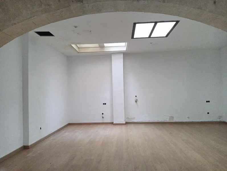 Business — photo 1