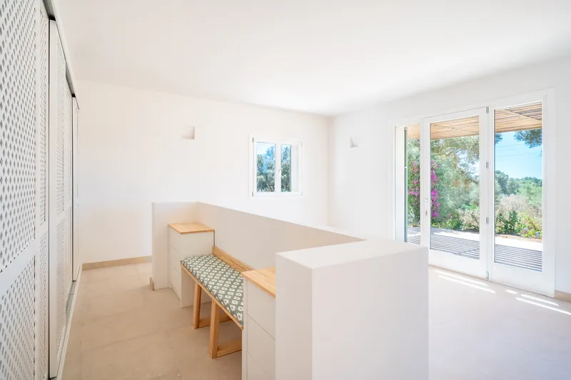 Impressive natural stone finca in Sa Rapita on a large plot, close to Es Trenc beach — photo 10