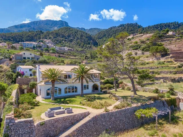 Incredible seafront finca with boathouse for sale in Banyalbufar, Mallorca — photo 2