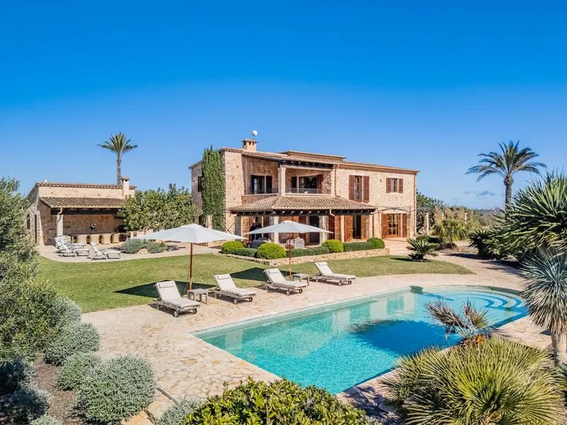 Estate for sale in Es Llombards — photo 1