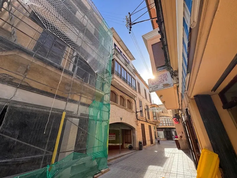 Building of 426m2 in Felanitx — photo 3