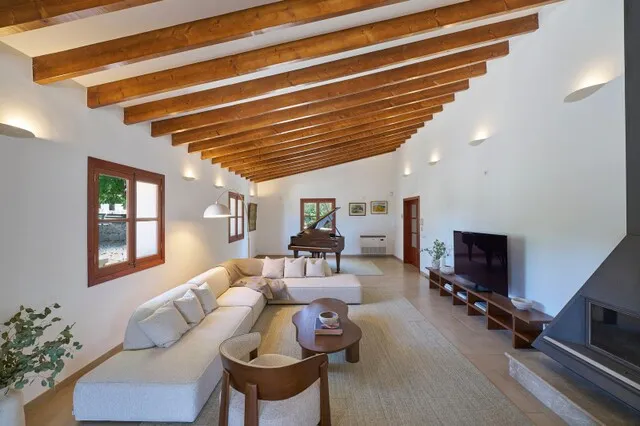 Charming stone built finca for sale near Sineu, Central Mallorca — photo 5