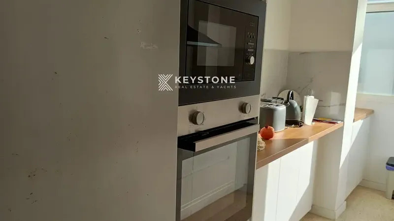 Bright 3-bedroom, 1-bathroom home in Son Ferrer, Calvià, ideal for those seeking light, tranquility and — photo 5