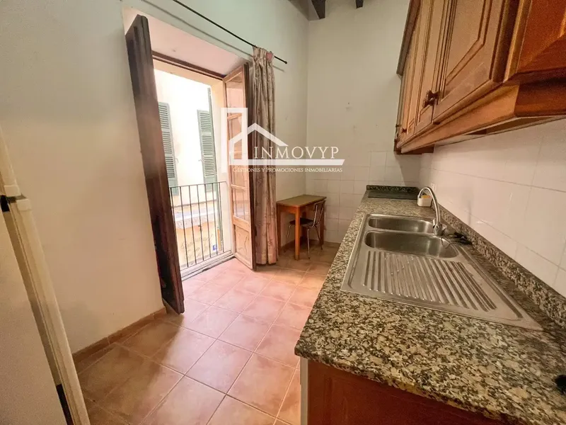 InmoVYP is pleased to offer this wonderful property in the heart of Pollença, just steps from the main square with its — photo 9