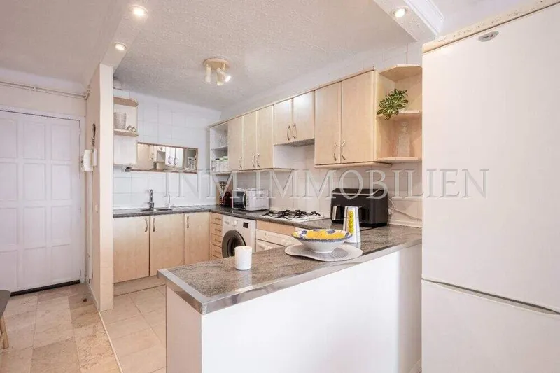 60m² Apartment with 2 bedrooms, ETV license and sea views for sale — photo 8