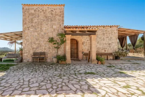Son Servera , Natural-stone finca with ocean views and 70,000 sqm of land in Son Servera — photo 4