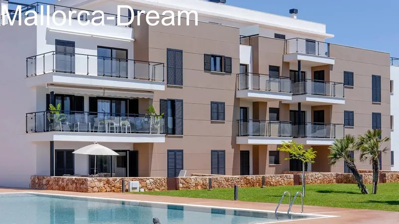 Sa Coma: Newly built apartments near the beach with 3 bedrooms, air conditioning, underfloor heating, underground parking and storage room — photo 1