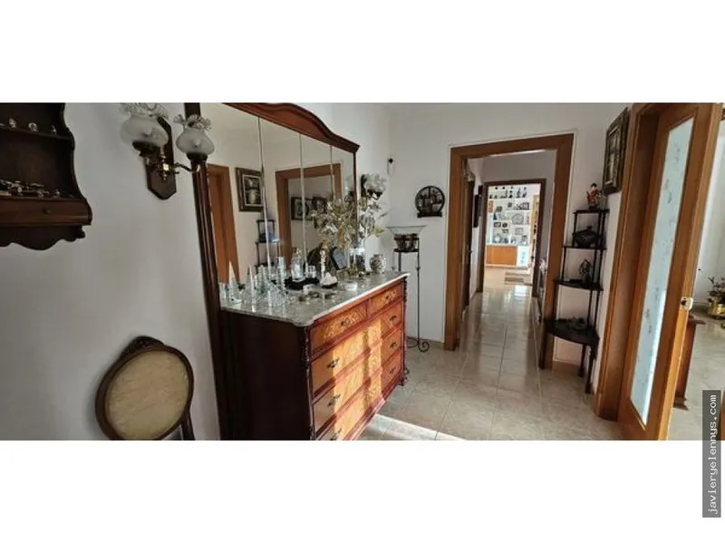Apartment for sale on Calle d'en Bennàsser — photo 8