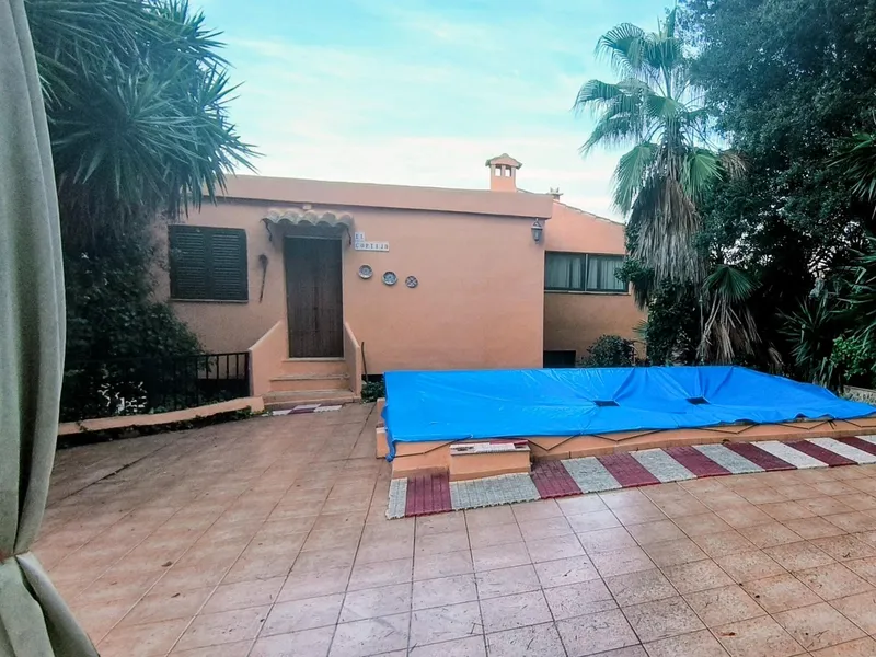 Exclusive Opportunity: Rustic Estate in the Heart of Mallorca with Pool, Well, and GESA Electricity — photo 5