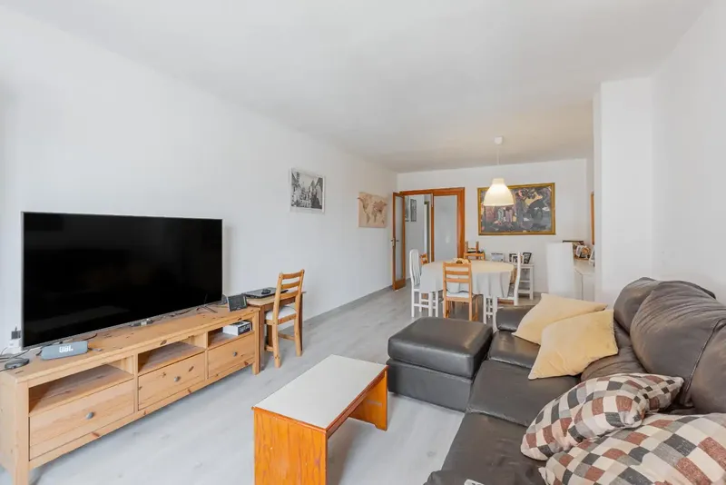 We present this fantastic apartment located in Nou Llevant, one of the most promising areas of Palma. It is a seventh floor with — photo 2