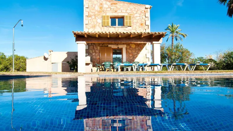 Finca with swimming pool — photo 3