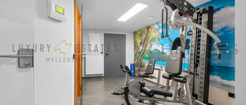 Designer villa in Puerto de Andratx with harbor views just a few minutes' walk to the yacht club — photo 9