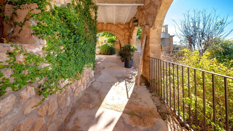 Villa for sale in La Bonanova, Palma de Mallorca, Mallorca — photo 1