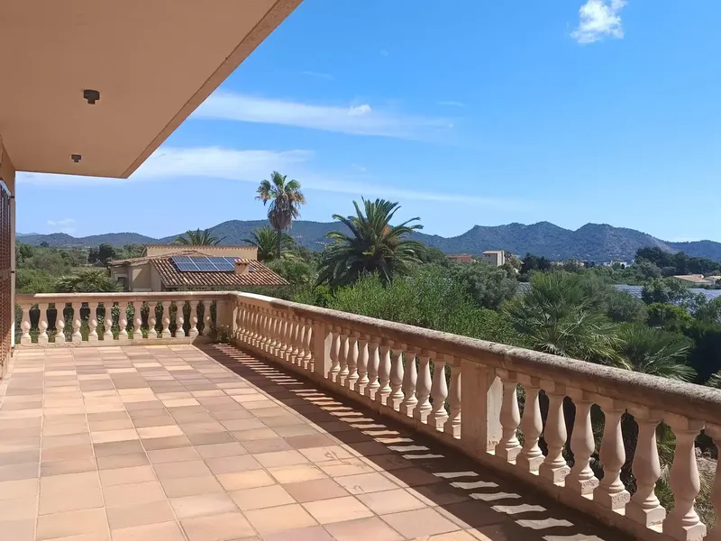 Chalet for sale with private pool, in one of the most prestigious areas of the island, Cala Bona, well known for its beautiful beaches. — photo 6
