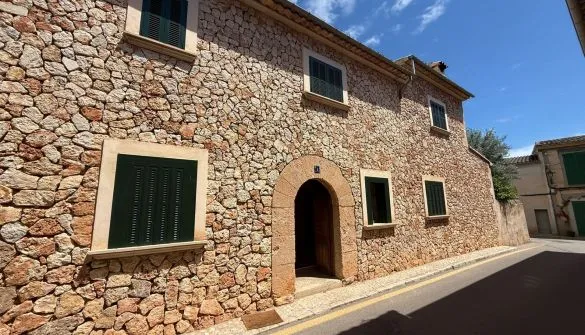 Village house in Santa... — photo 2