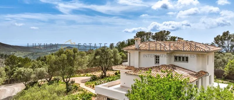 Finca in the southwest of Mallorca for first occupancy with panoramic views in Son Font — photo 1