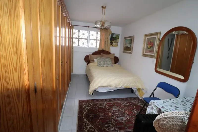 Grandiose penthouse with open ceiling, corner unit, lots of light in excellent quiet residential area and in good condition, this property is — photo 9