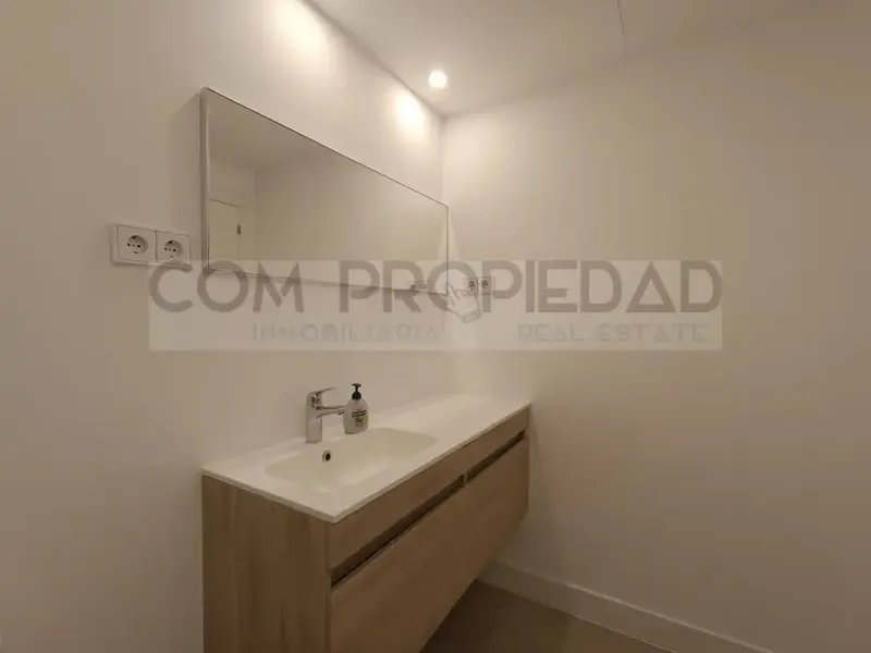 Modern 73 m² flat in a recently built building, with an excellent location in Nou Llevant, facing Portixol and the Congress Palace — photo 11