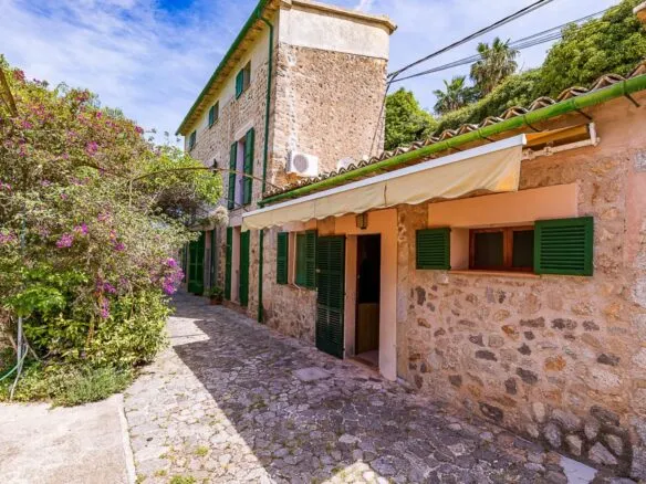 Rustic finca with stone house on the outskirts of Sóller — photo 1