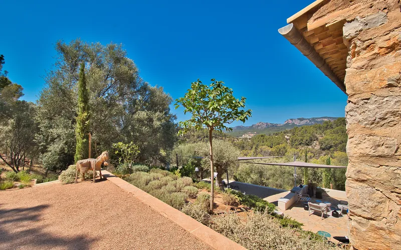 Renovated finca with stone facade in a dreamlike, quiet location in the mountains of Calvia — photo 4