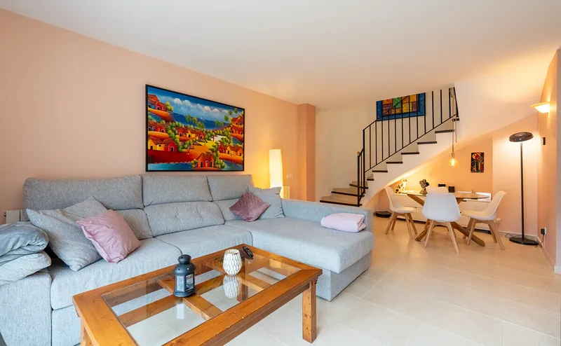 Duplex with Garden, Pool and Garage in the Centre — photo 3