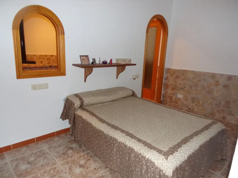 House in Vilafranca de Bonany, calle S'Escorxador, no. 15, with a total built area of 271 m2, on an urban plot of 421 m2. It is a — photo 4