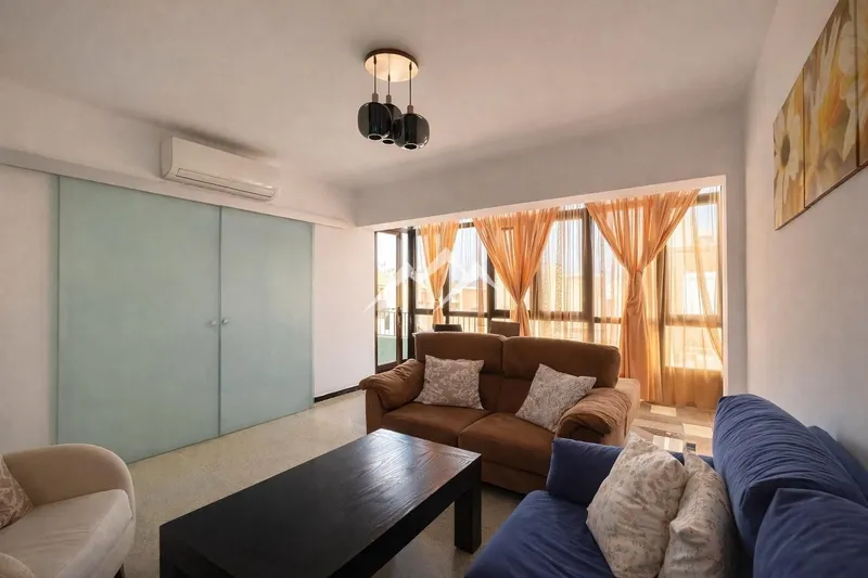 Spacious apartment in Plaza de Toros, Palma — photo 3