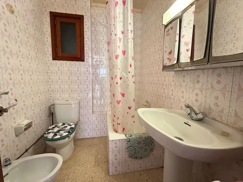 Apartment in Camp Redó, Calle Albacete, 64 m2, living-dining room, kitchen with laundry, 3 bedrooms and 1 bathroom — photo 11