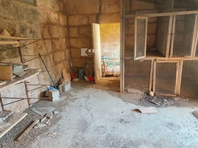 Plot — photo 9