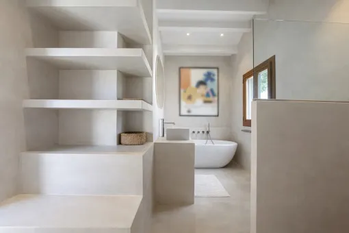 Alcudia, elegant and modern villa with holiday rental license near Alcúdia — photo 10