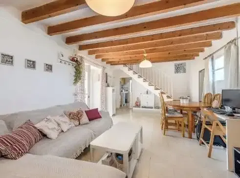 Fantastic rustic estate located just a few kilometers from Pollensa beach, via a dead-end road which gives a — photo 1