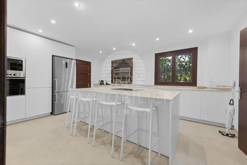 Chalet with pool & garden / garage — photo 10