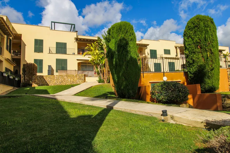Ref.2470A – Exclusive penthouse in a well-maintained complex with pool and garden — photo 4