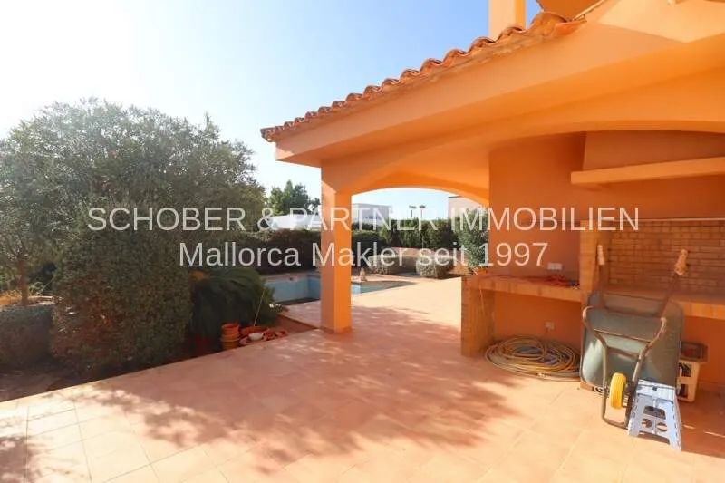 Chalet with 5 rooms, 2 bathrooms, garage and pool for sale — photo 8