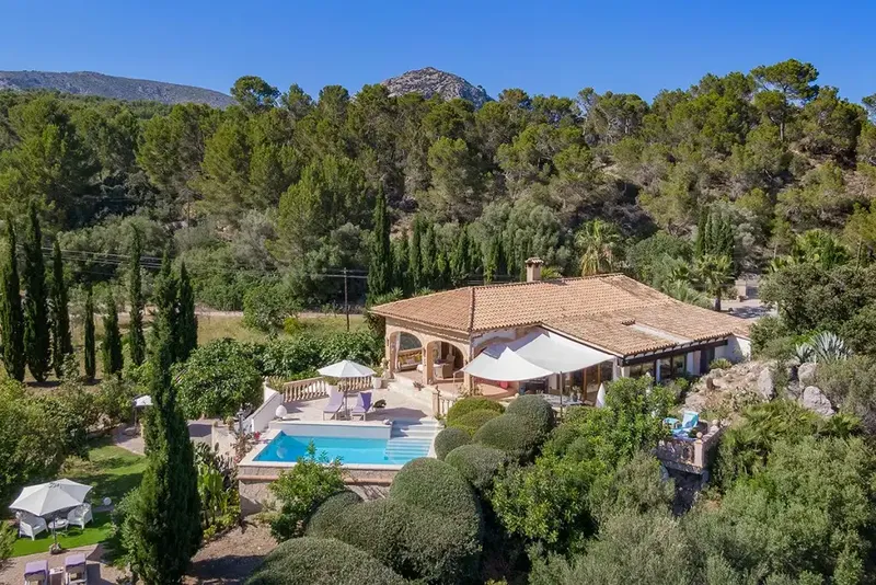Fantastic country property, built in 2000, elevated position between charming S'Arracó and the picturesque coastal village of San Telm — photo 1