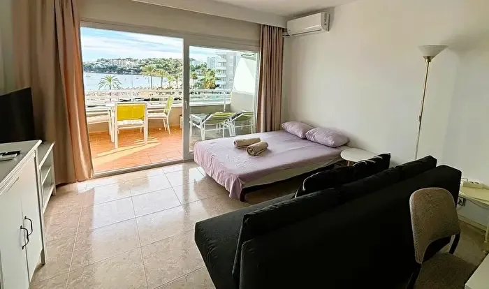 Piso de 1 habitación en alquiler en Magaluf, Calvià — photo 2