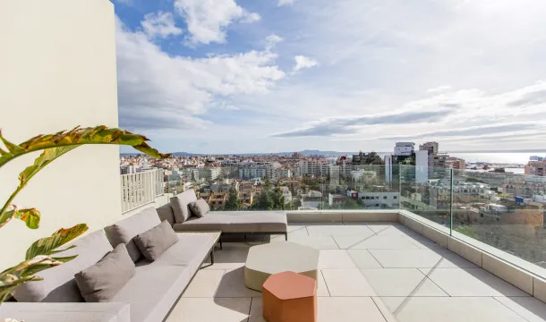 Renovated penthouse with panoramic terraces overlooking Palma — photo 11