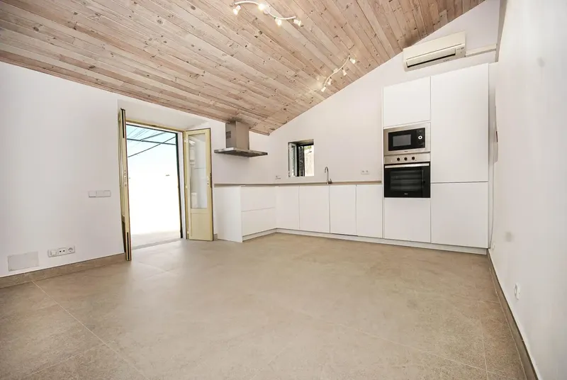 Charming Village House in Galilea - Fully Renovated and Ready to Move In — photo 11