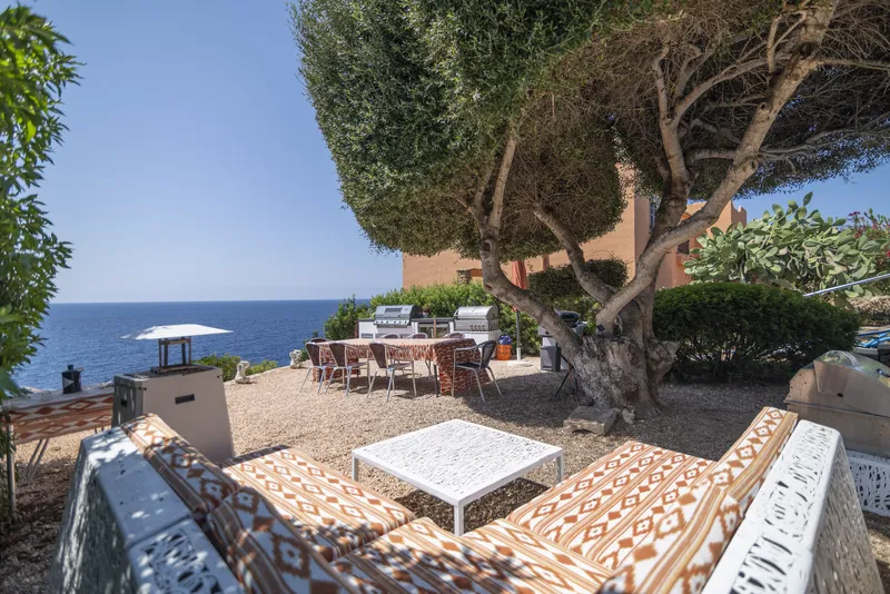 Beautiful townhouse for sale in a prime location with stunning ocean views of the island of Cabrera in Cala Pi — photo 3