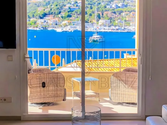Port d'Andratx – Renovated apartment with sea views — photo 1
