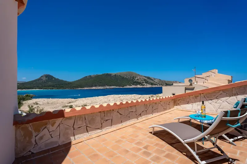 Welcome to visit the unique beachfront villa! — photo 9