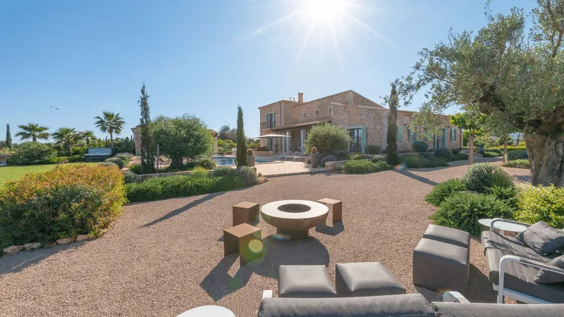 Mediterranean country house in Porreres — photo 11