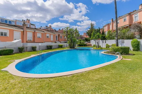 Terraced house in Palma de Mallorca, Mallorca — photo 1