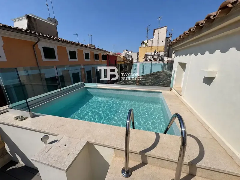 Taylor Building Real Estate presents an extraordinary property combining the historic essence of Palma de Mallorca's old town — photo 4