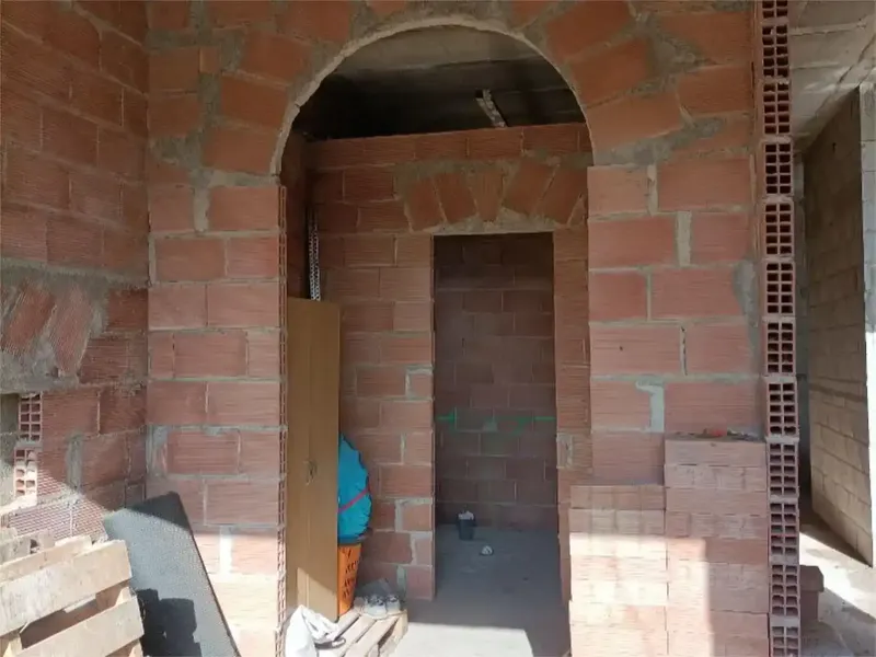 Casa de dos plantas en construcción del año 2023, con proyecto y licencia de obra — photo 9