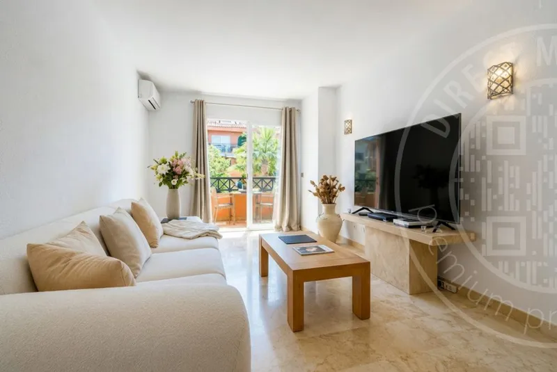 260605 – Sunny Duplex Apartment — photo 10